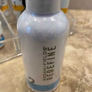 Rodan and fields redefine 2 pore minimizing toner